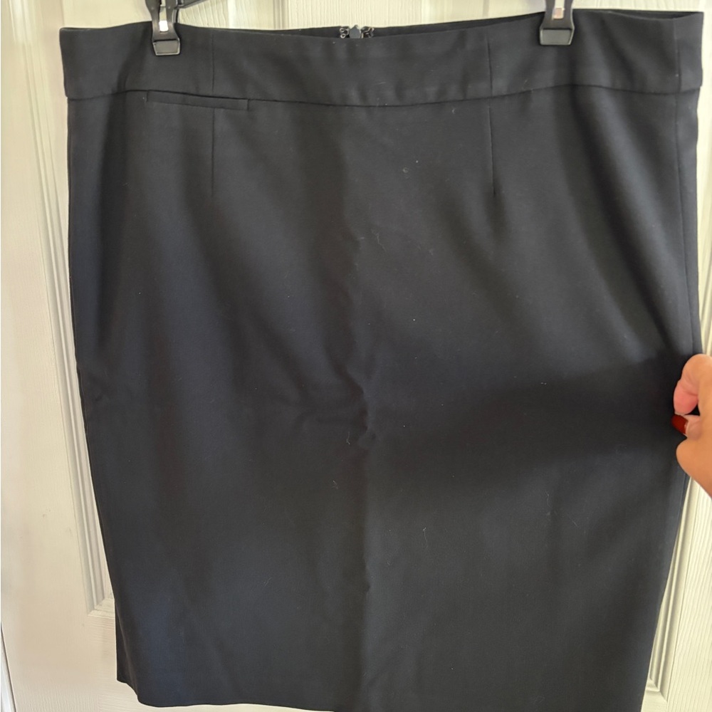 Calvin Klein Classic Navy Pencil Skirt